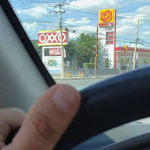 Precios de gasolina en Oxxo Gas TECNOLOGICO Y DUMONT Juárez