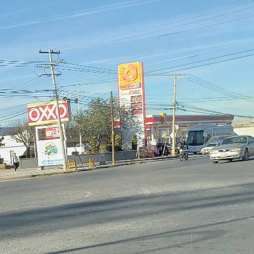 Precios de gasolina en Oxxo Gas TECNOLOGICO Y DUMONT Juárez