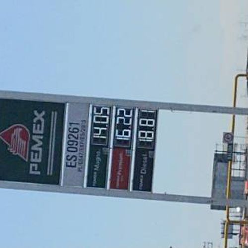 Precios de gasolina en ES01152 Superservicio Cuatro Caminos, S. A. de C. V. Juárez